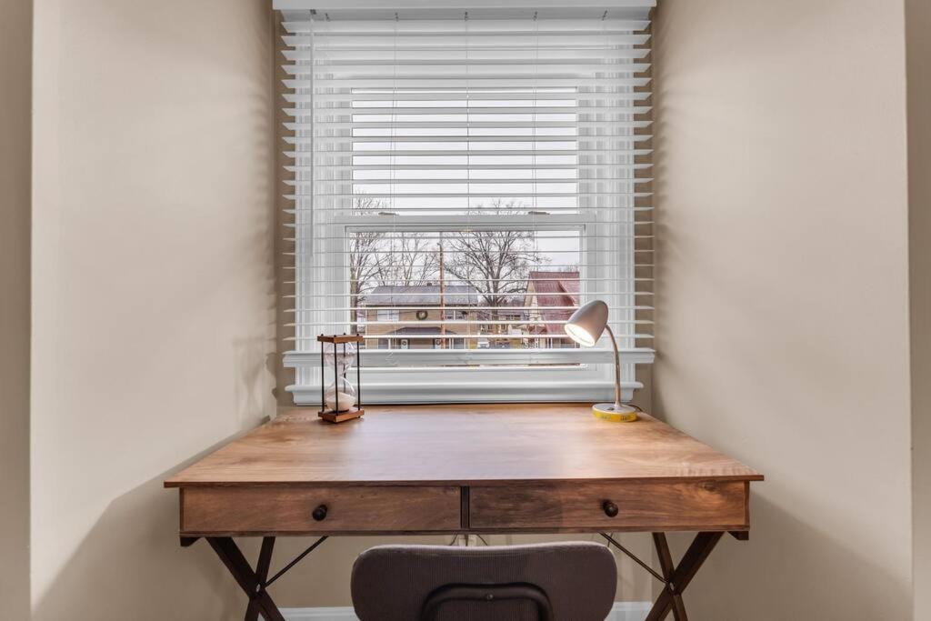 Central Falls Hideaway Кайахога-Фолс Экстерьер фото